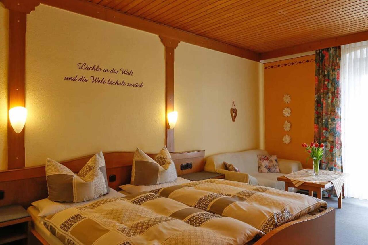 Gasthof-Metzgerei-Pension Schierlitz Римбах Экстерьер фото